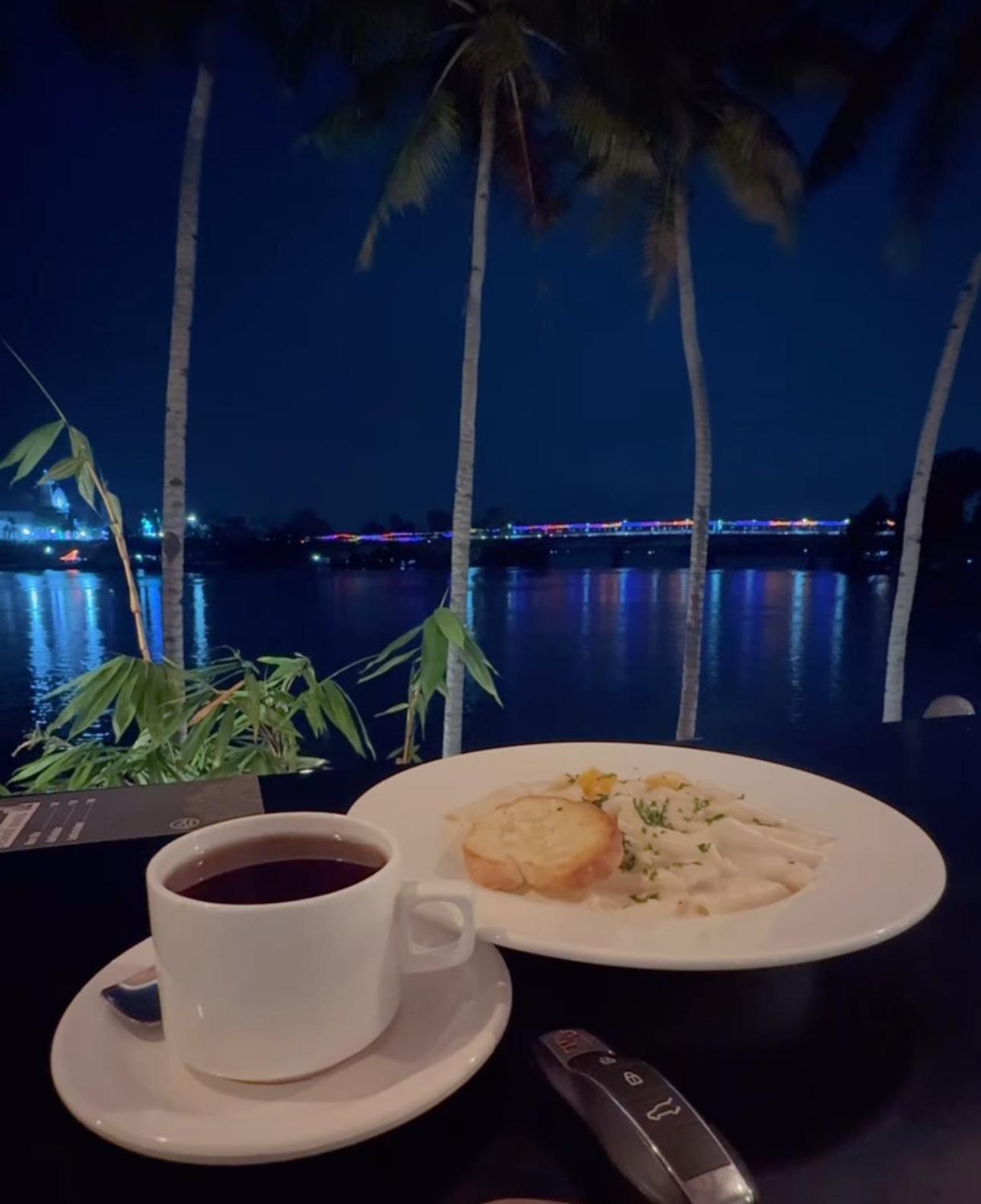Jaladarshini Lakeside Gardens Bed & Breakfast Kollam Exterior photo